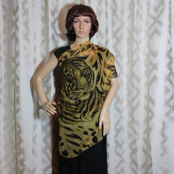 Worthington Dress - Picture 4 of 7